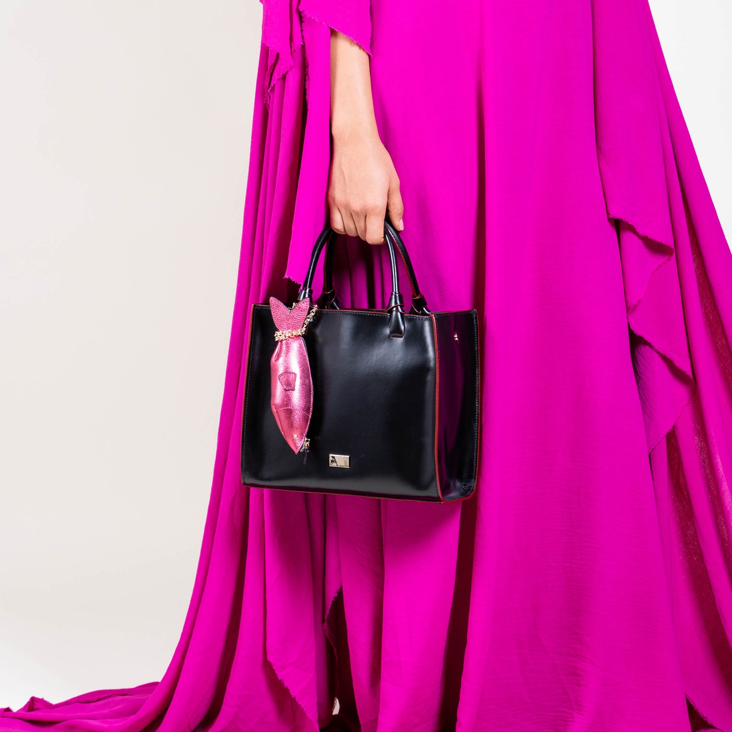 TOTE PESCADO NEGRO