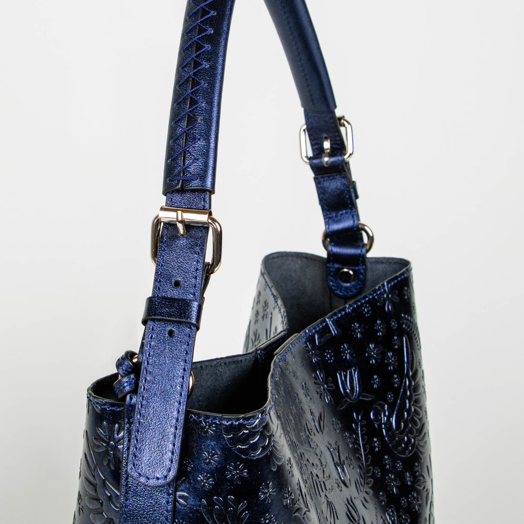 HOBO AZUL MARINO