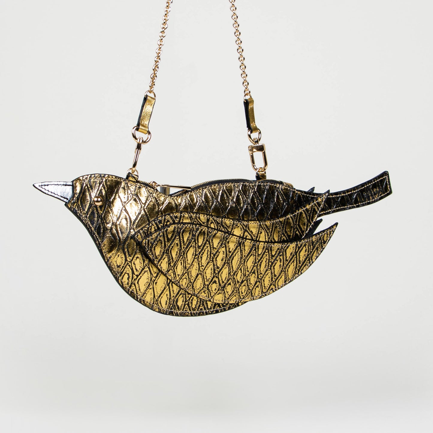 CROSSBODY PAJARITO ORO ESCAMAS