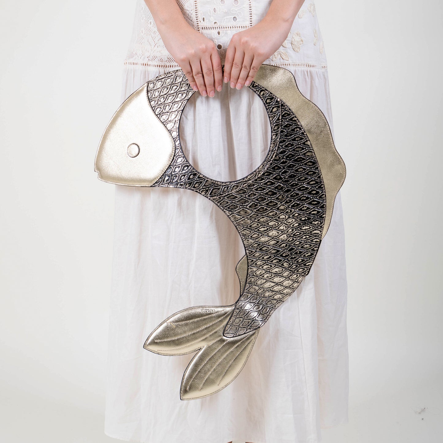 SHOULDER PESCADO ORO