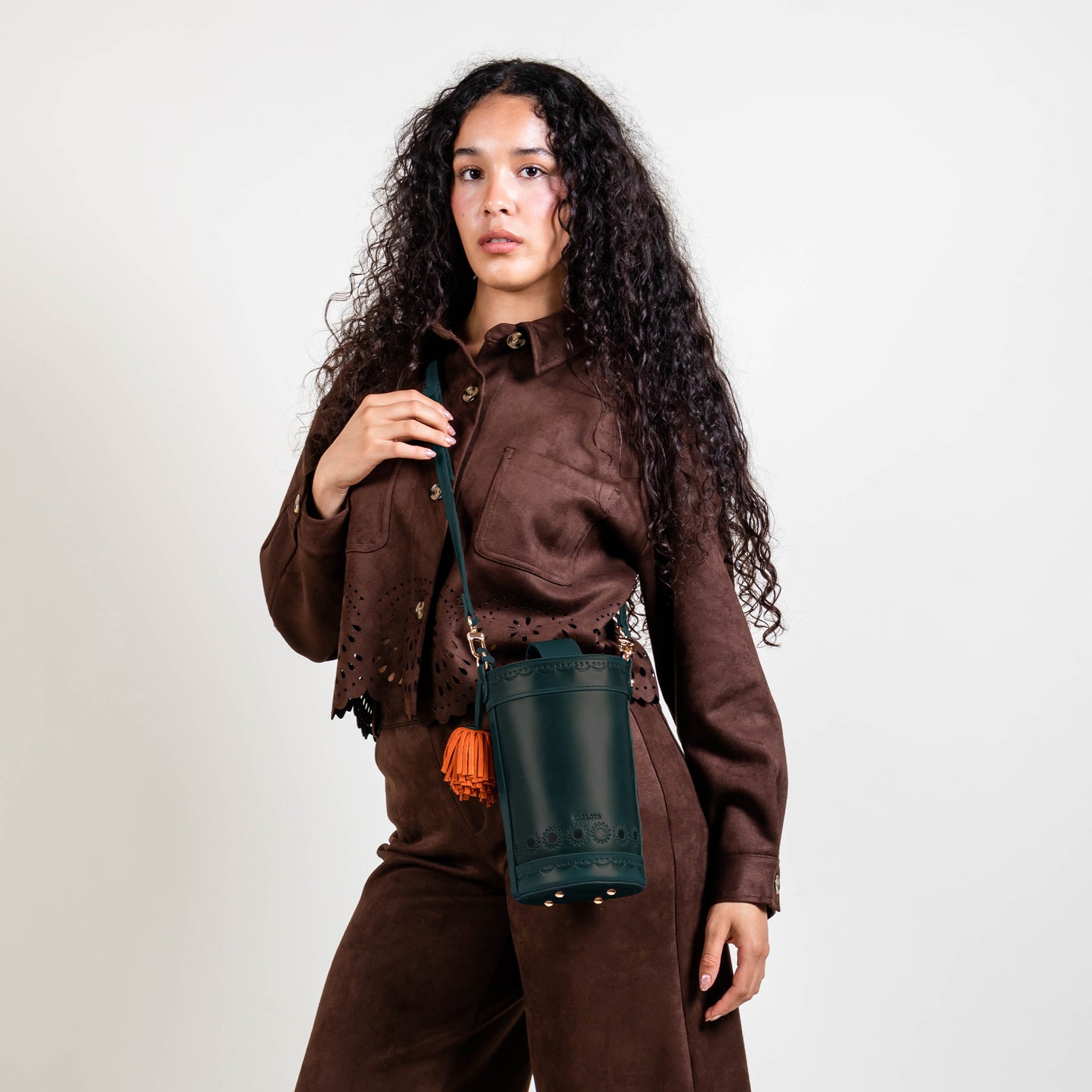 CROSSBODY BUCKET VERDE