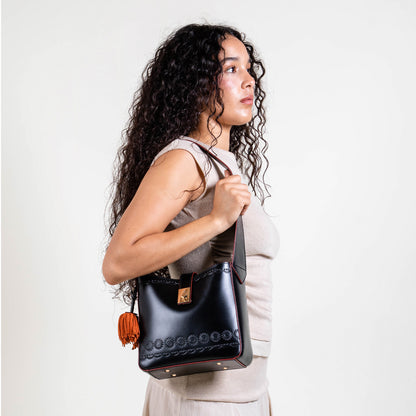 SHOULDER MACETA NEGRO