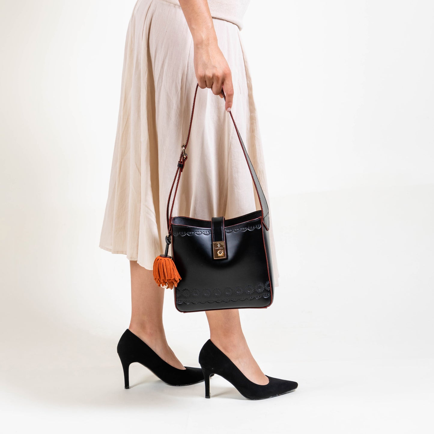 SHOULDER MACETA NEGRO