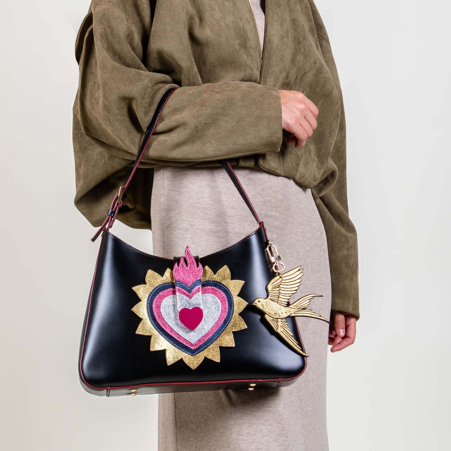 SHOULDER "EL CORAZÓN" NEGRO