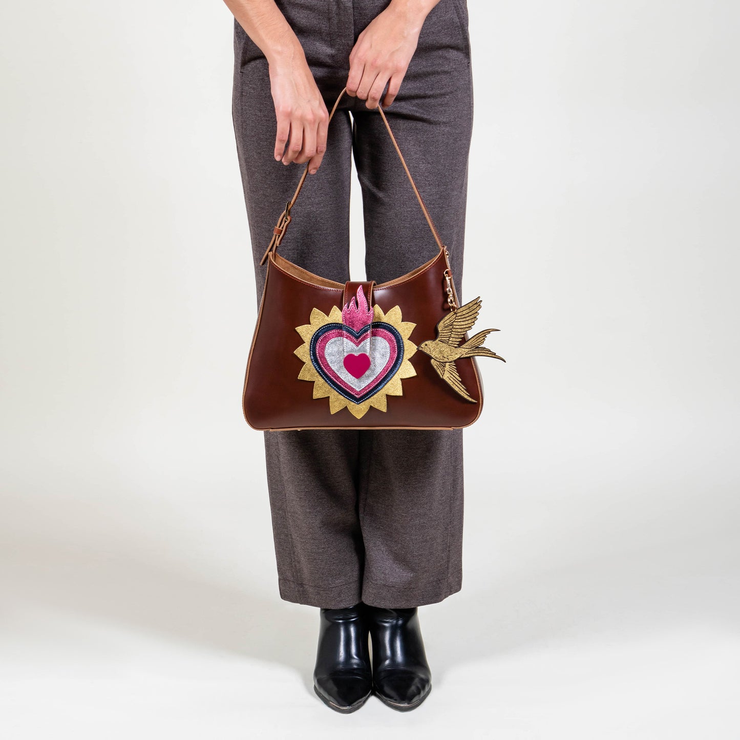 SHOULDER "EL CORAZÓN" TABACO